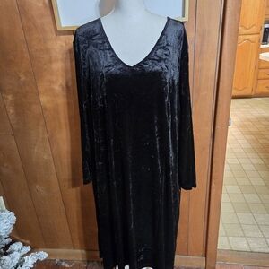 Bob Mackie vintage plus size 3x Black velvet V-neck maxi dress with long sleeves